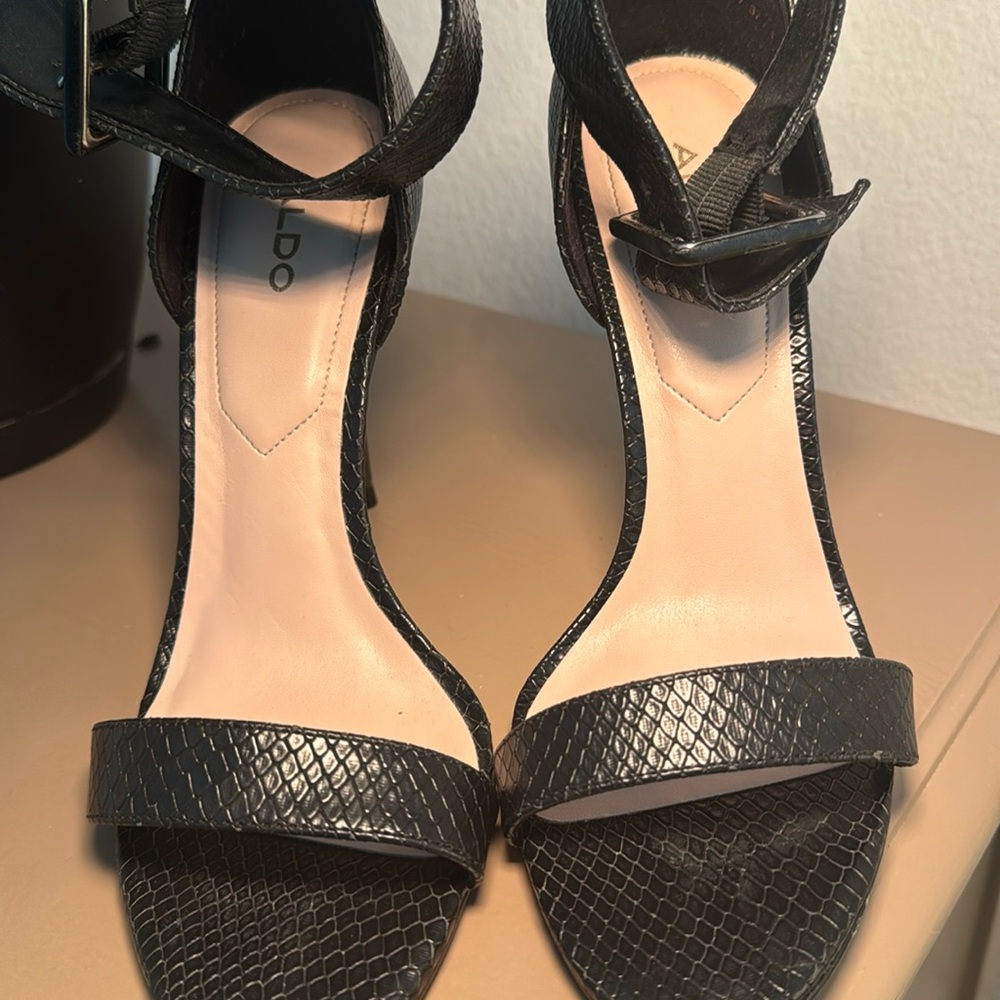 I can tell you that these heels are the most elegant I have ever had.